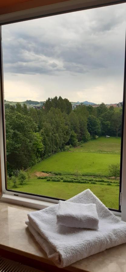 Pokoje Goscinne U Krysi Mizerna Buitenkant foto